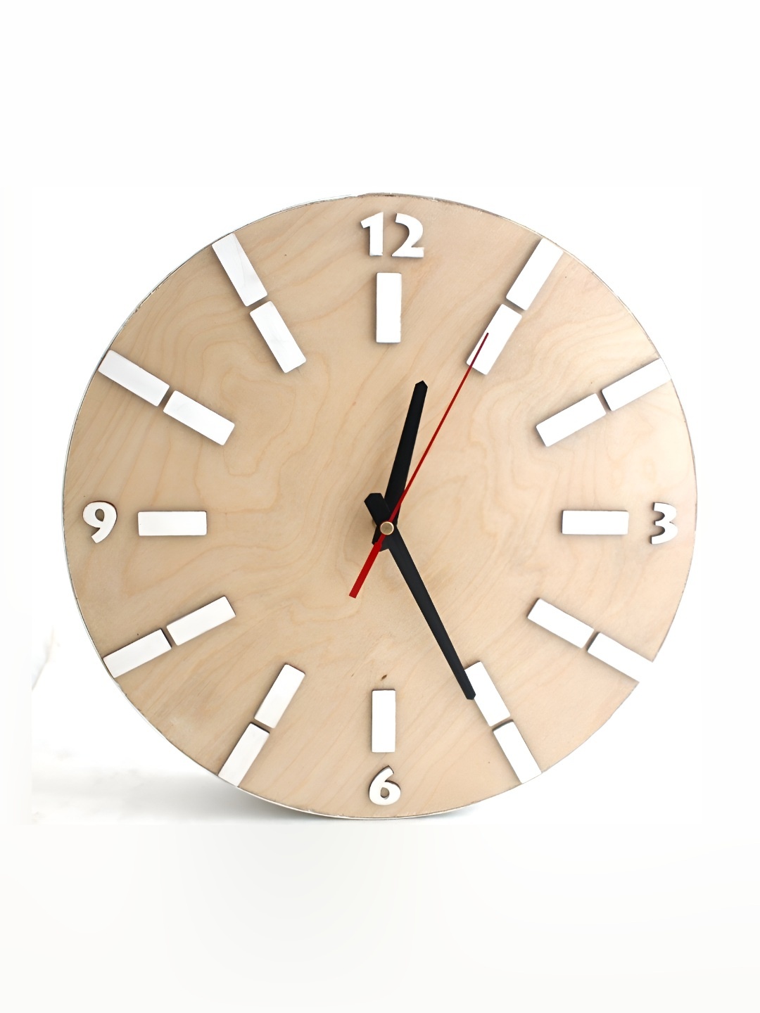 

QEZNEF Beige & White Contemporary Wooden Round Wall Clock