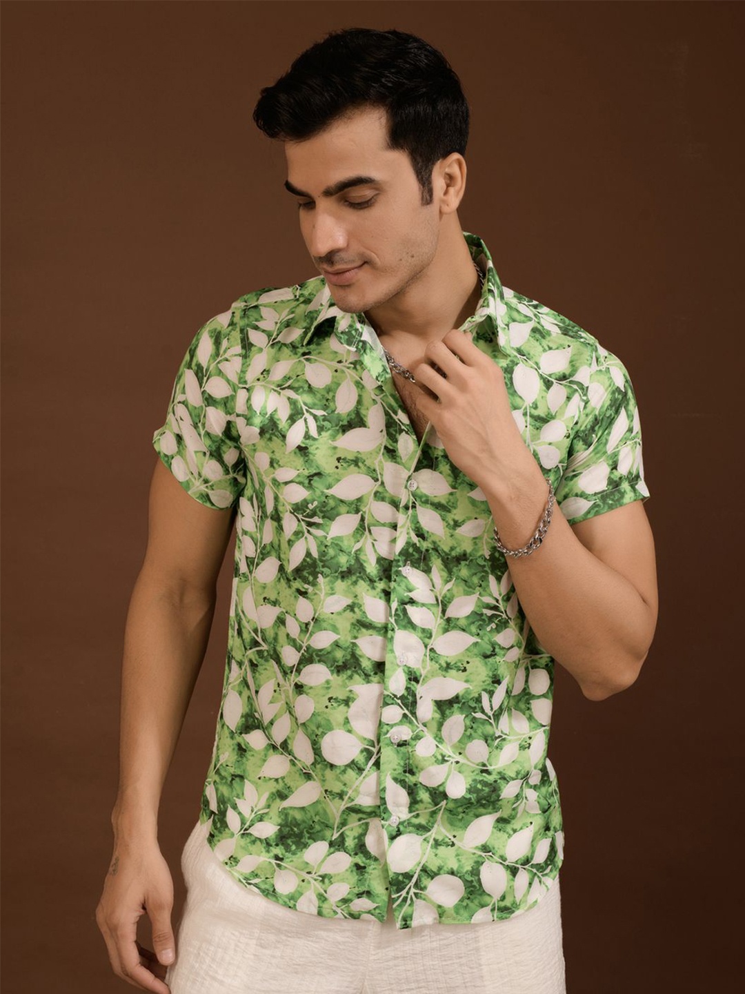 

BAESD Men Standard Spread Collar Floral Printed Polycotton Casual Shirt, Green