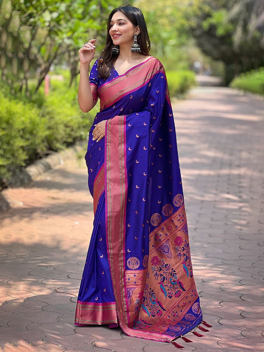 

Panzora Woven Design Zari Banarasi Saree, Blue