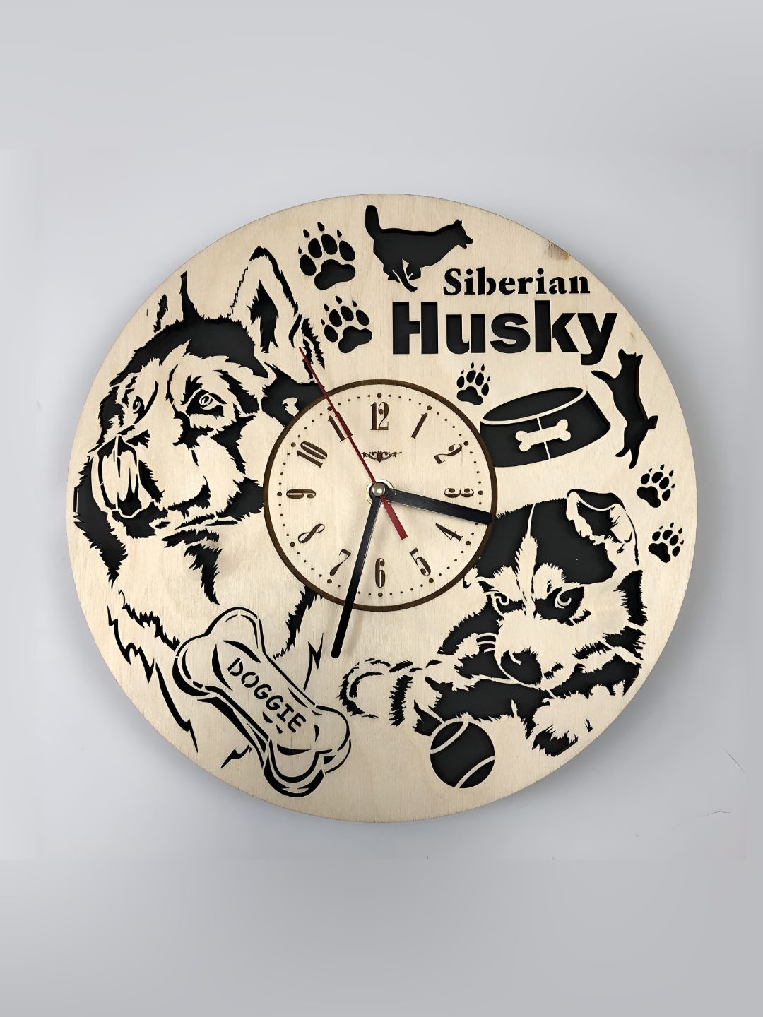 

QEZNEF Beige Round Shaped Contemporary Analogue Wooden Wall Clock
