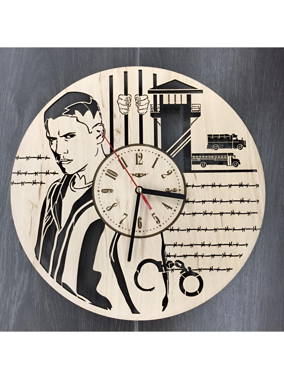 

QEZNEF Beige and Black Printed Round Shaped Wooden Analogue Contemporary Wall Clock