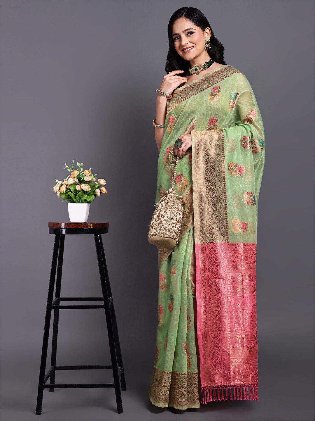 

SWAMI STUDIO Floral Zari Pure Cotton Woven Design Kanjeevaram Saree, Green