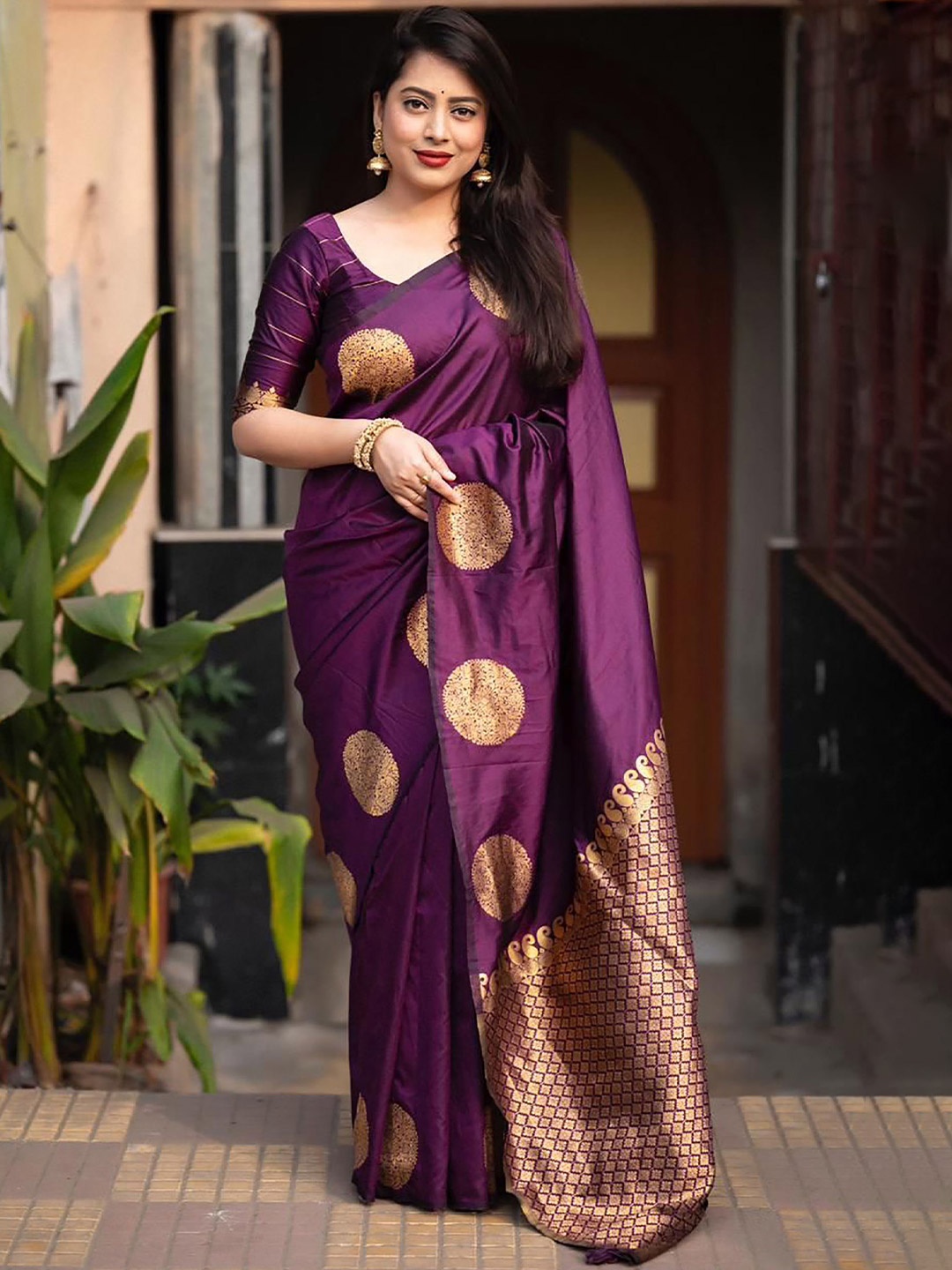 

Aldwych Woven Design Zari Banarasi Saree, Purple