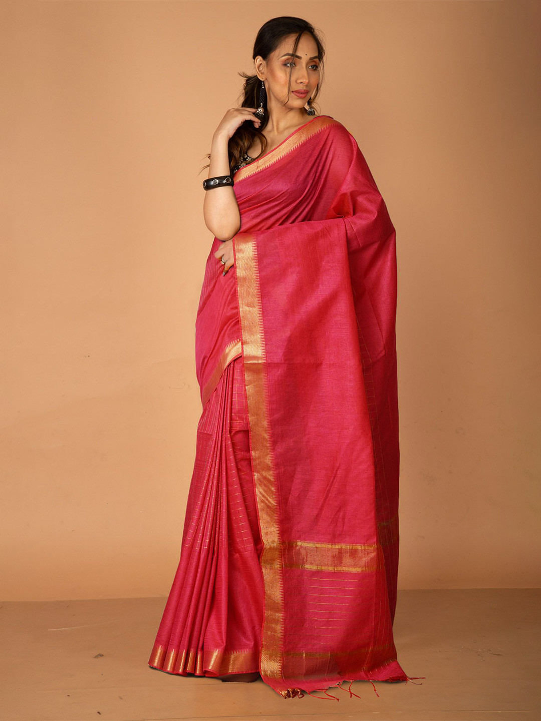 

Unnati Silks Woven Design Zari Handloom Chanderi Saree, Red