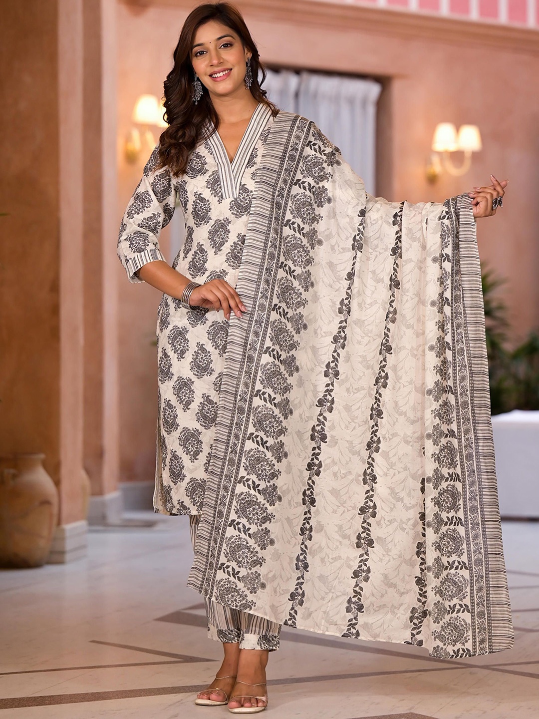 

Juniper Floral Printed Regular Straight Kurta with Dhoti Pants & Dupatta, White