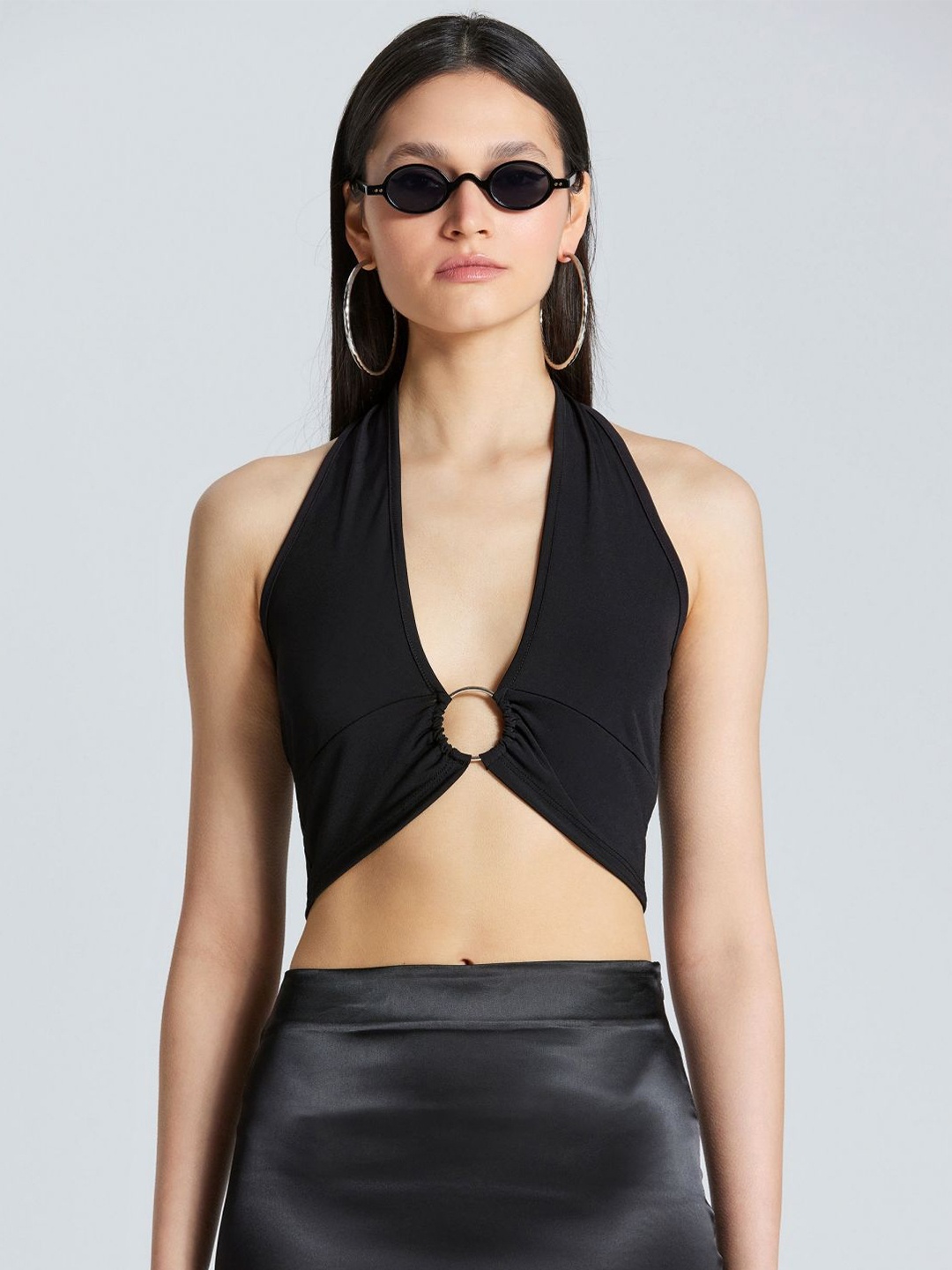 

ZOMODA Women Solid Halter Neck Top, Black