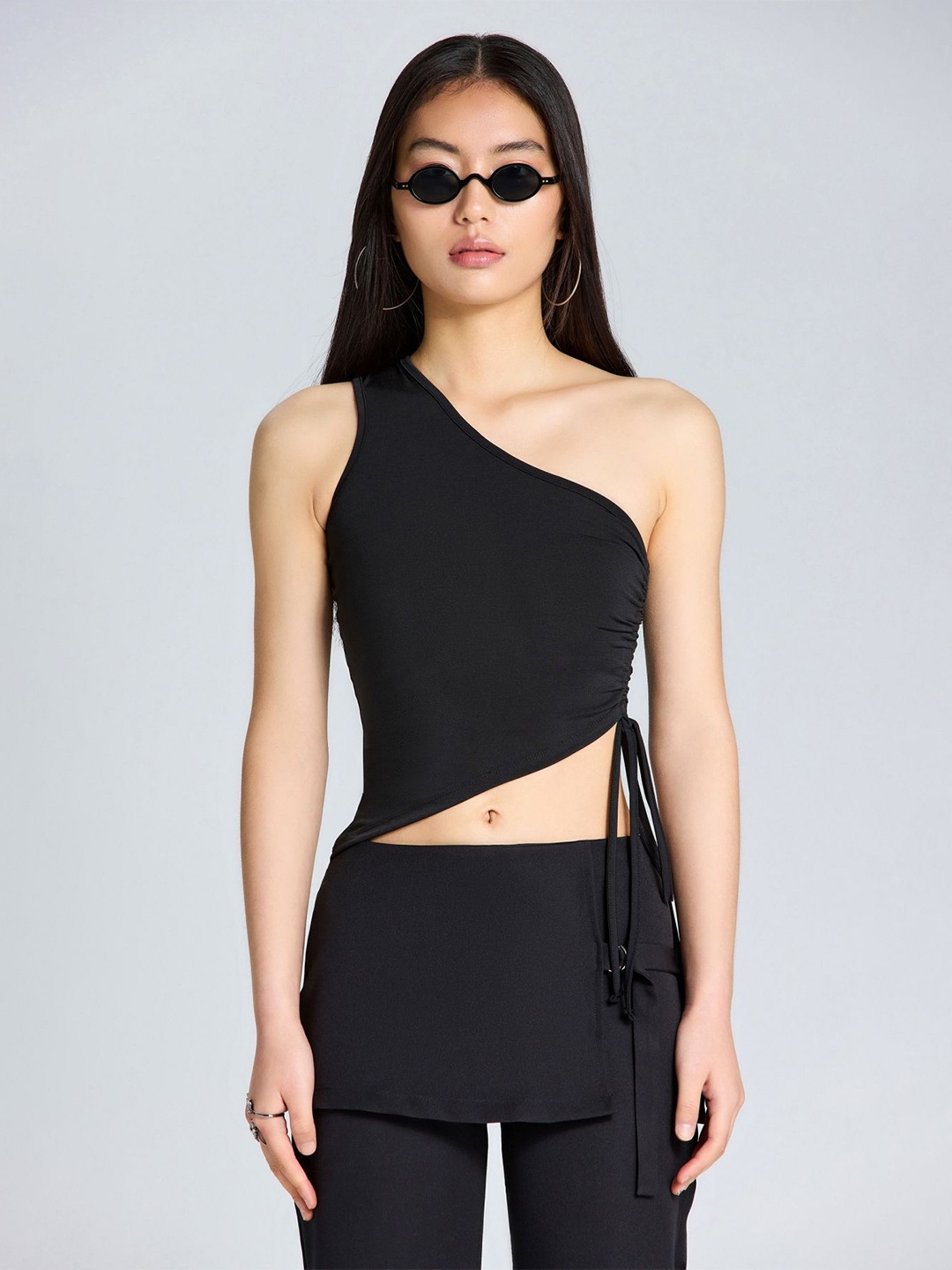 

ZOMODA Women Solid V-Neck Top, Black