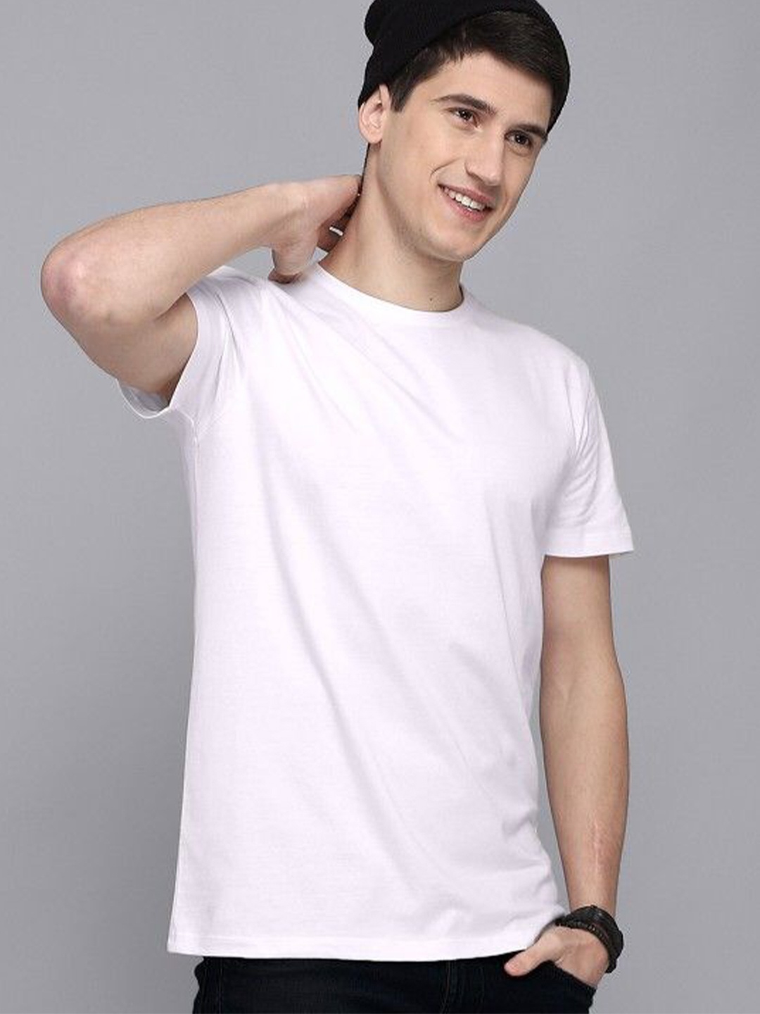 

Free Authority Men Solid Round Neck Cotton T-shirt, White