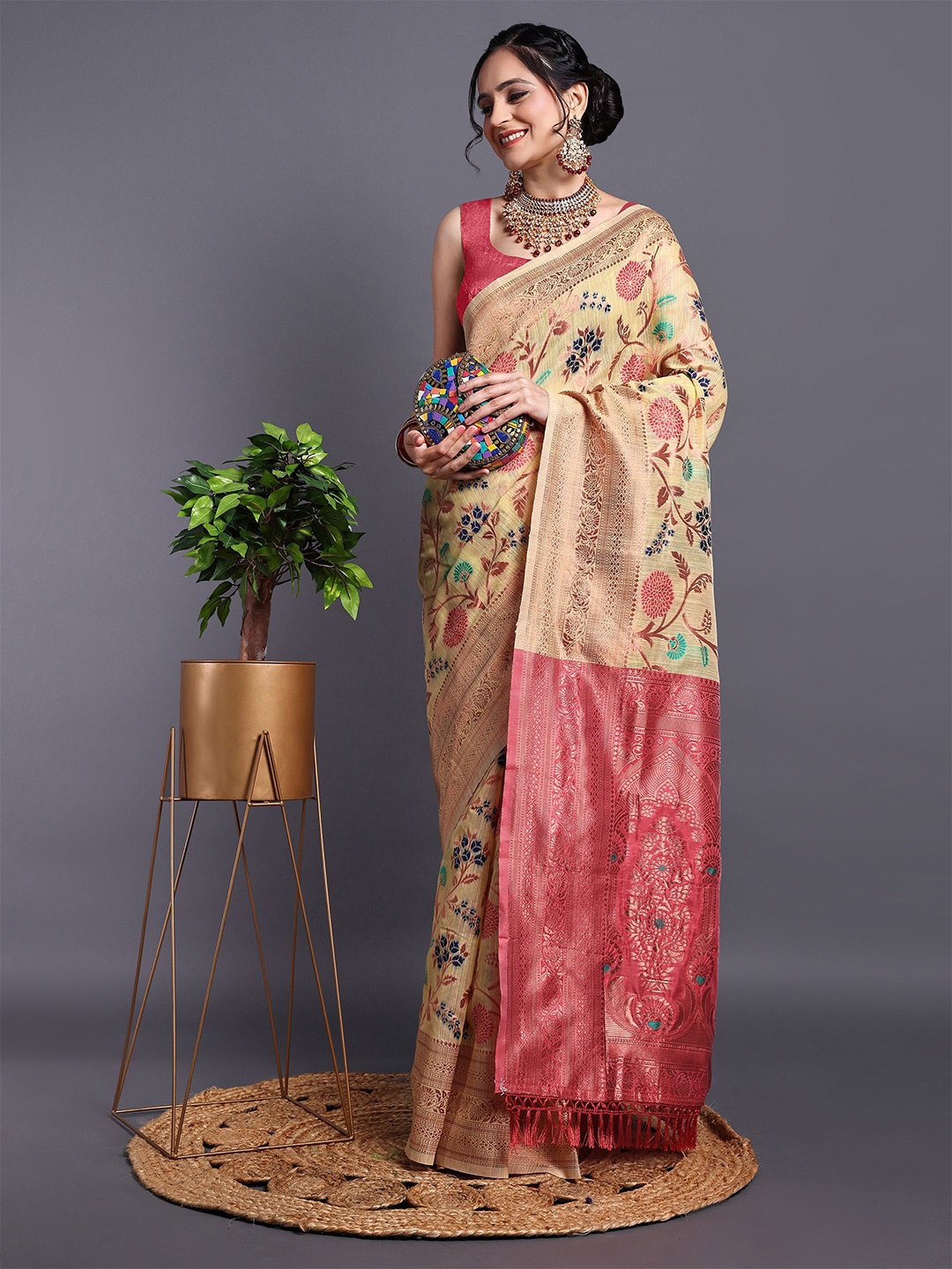 

SWAMI STUDIO Floral Zari Pure Cotton Kanjeevaram Saree, Yellow