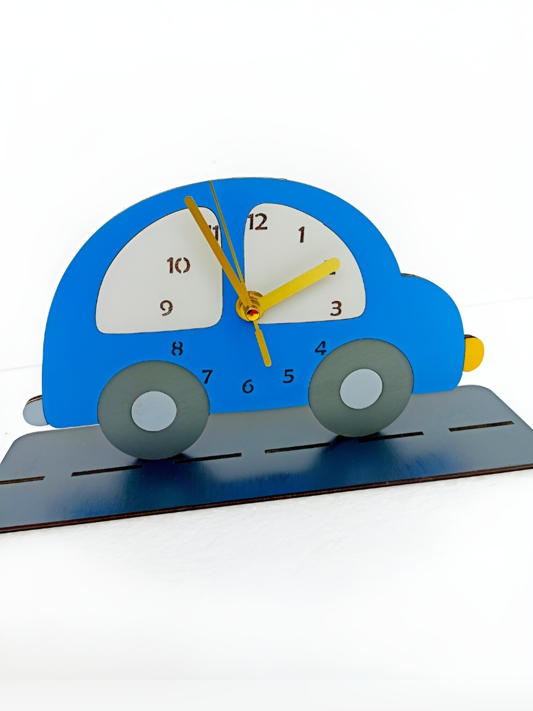 

QEZNEF Blue Printed Car Shaped Contemporary Analogue Wooden Wall Clock