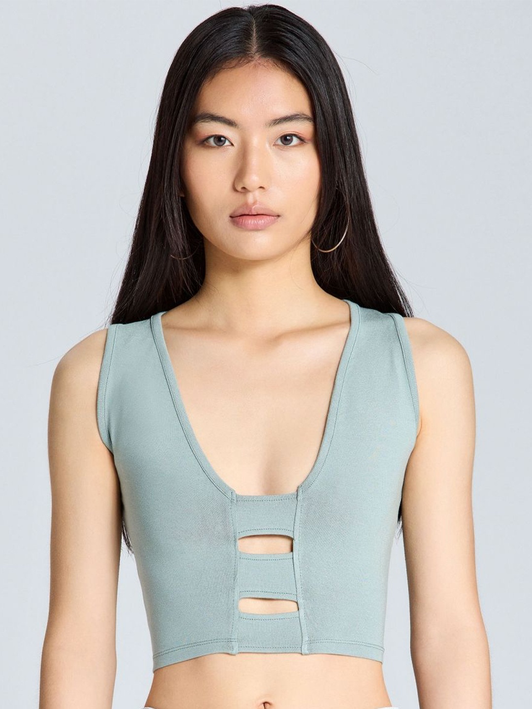 

ZOMODA Women Solid V-Neck Top, Grey