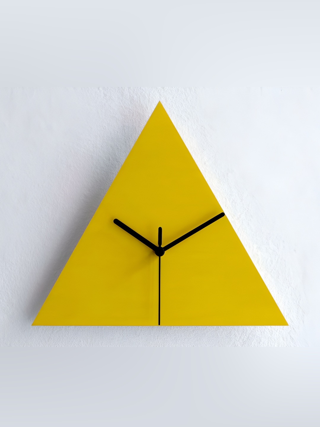 

QEZNEF Yellow & Black Geometric Contemporary Analogue Wooden Wall Clock