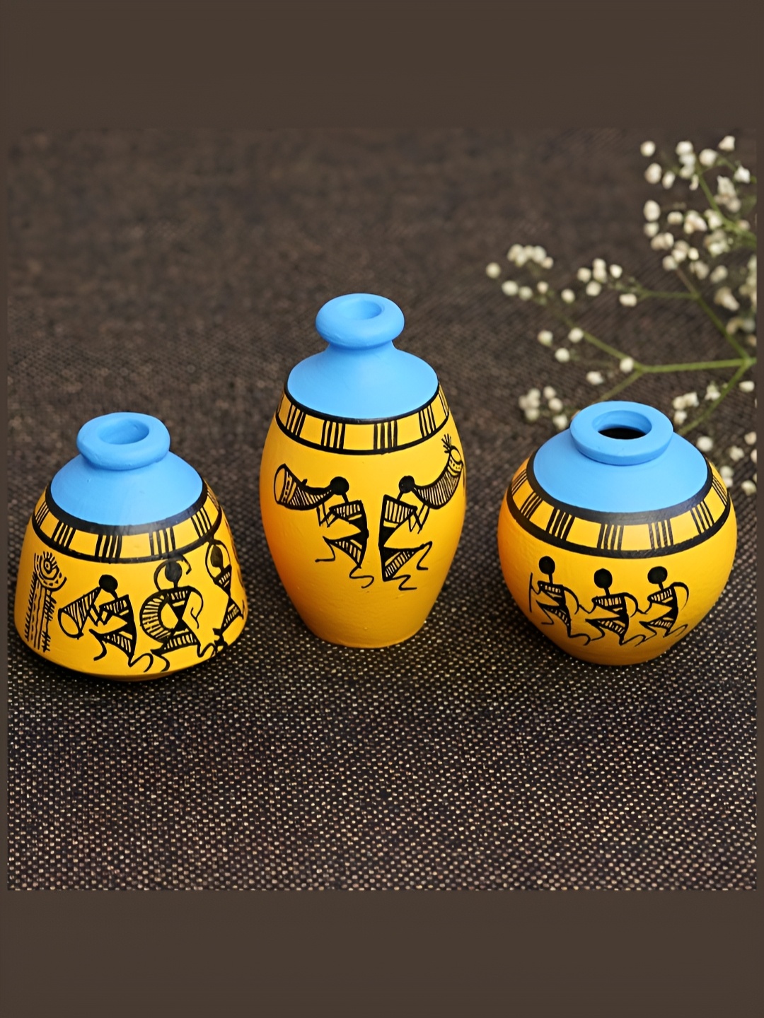 

Freakway Yellow & Blue 3 Pieces Ethnic Motifs Printed Curio Showpieces