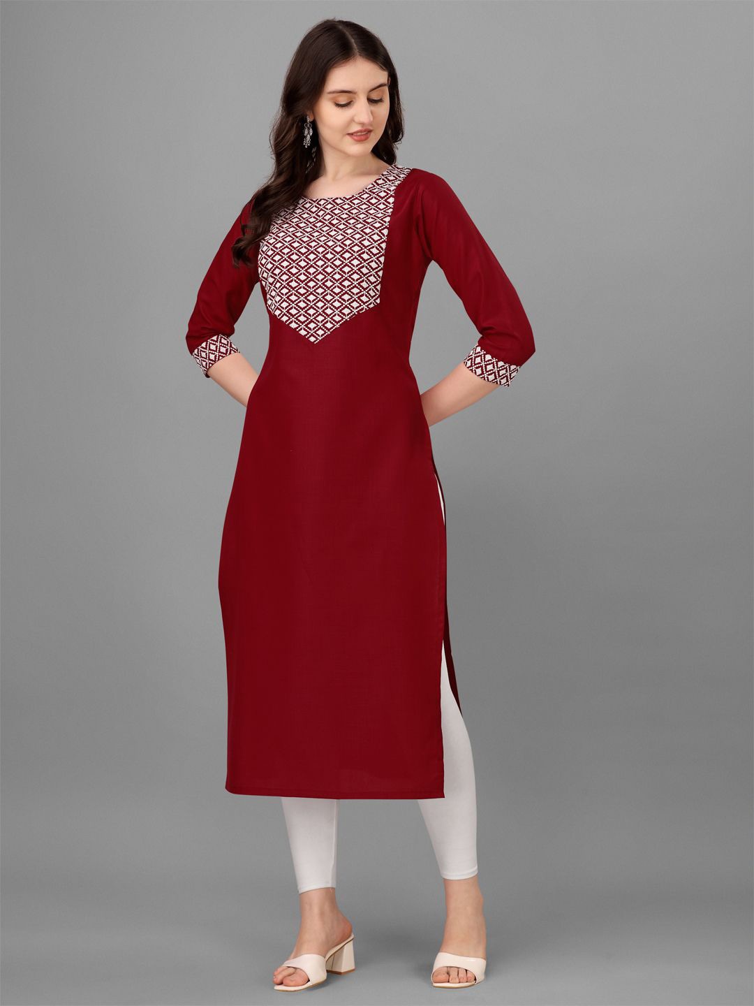 

PARNAVI Yoke Design Embroidered Straight Kurtas, Maroon