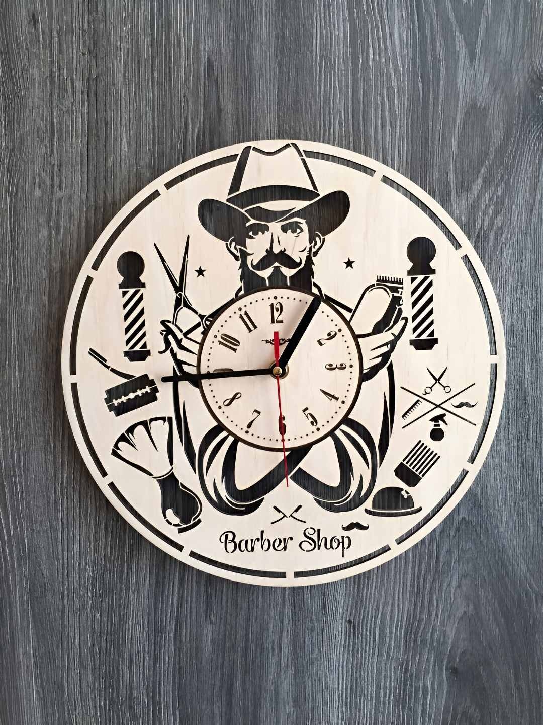 

QEZNEF Beige Analogue Traditional Wall Clock