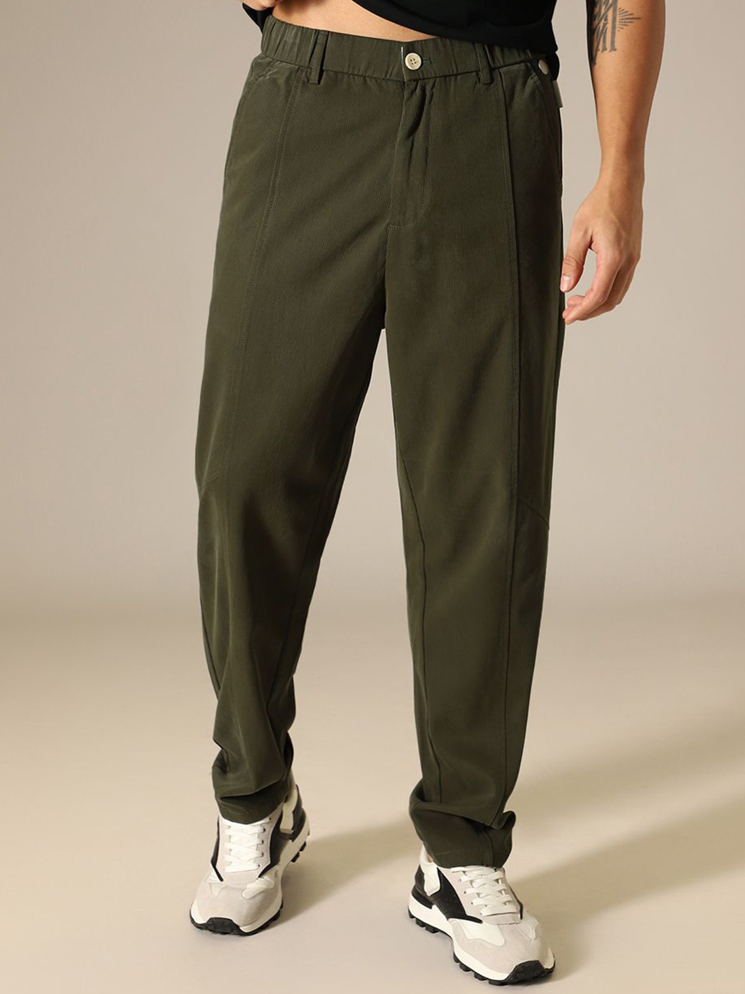 

Banana Club Men Relaxed Trousers, Olive