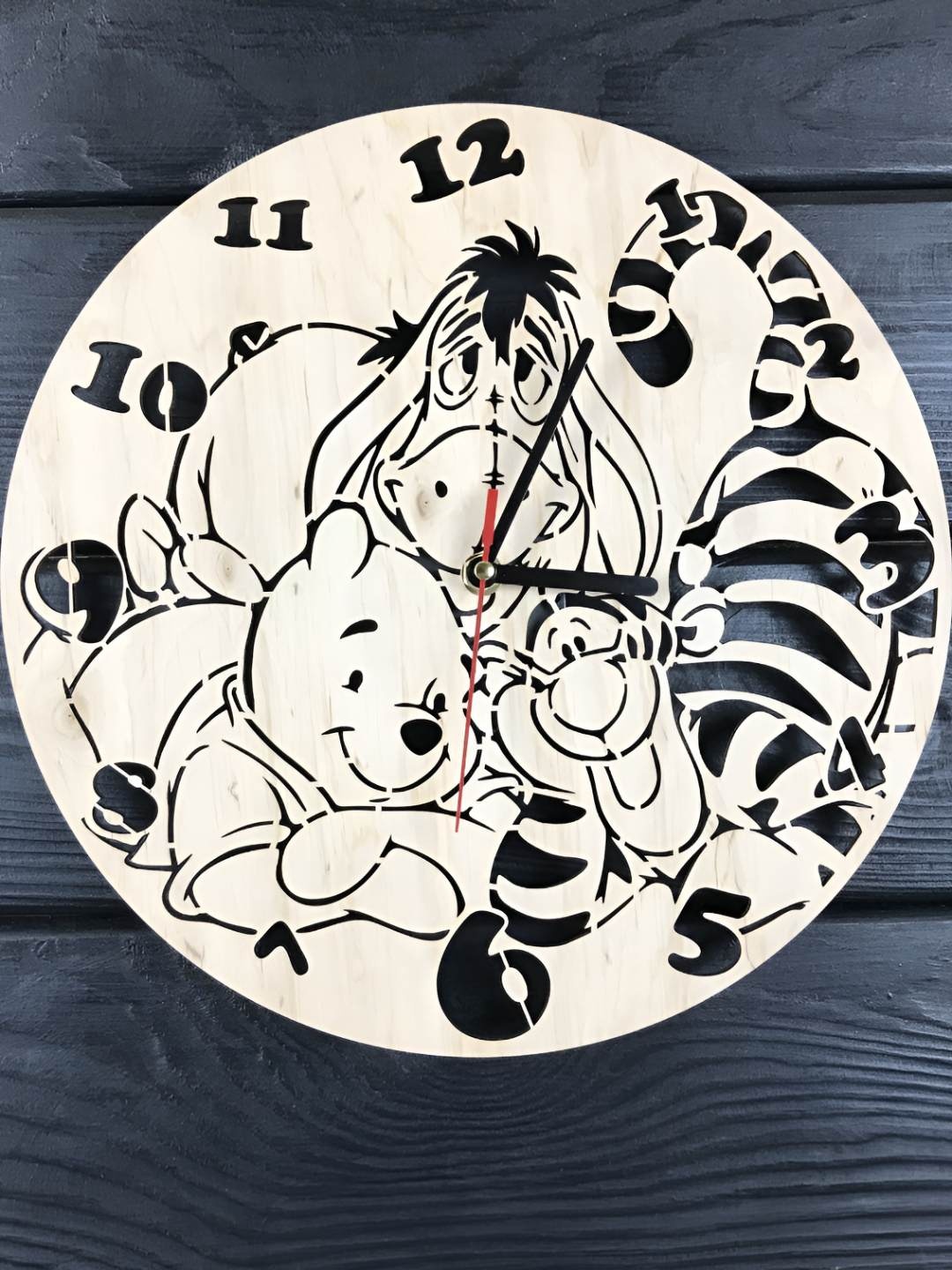 

QEZNEF Beige Traditional Wall Clock