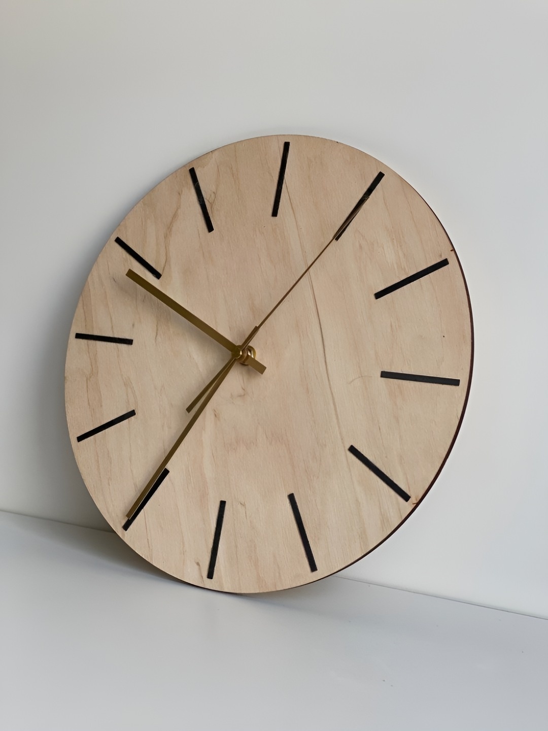 

QEZNEF Beige Textured Round Analogue Wooden Wall Clock Without Glass