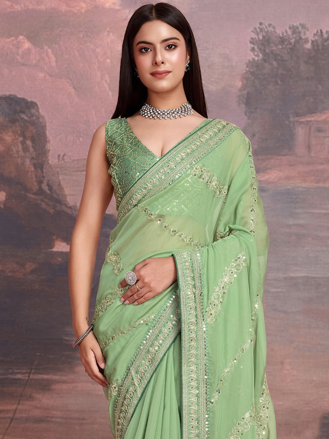 

House of Pataudi Embroidered Saree With Blouse, Green