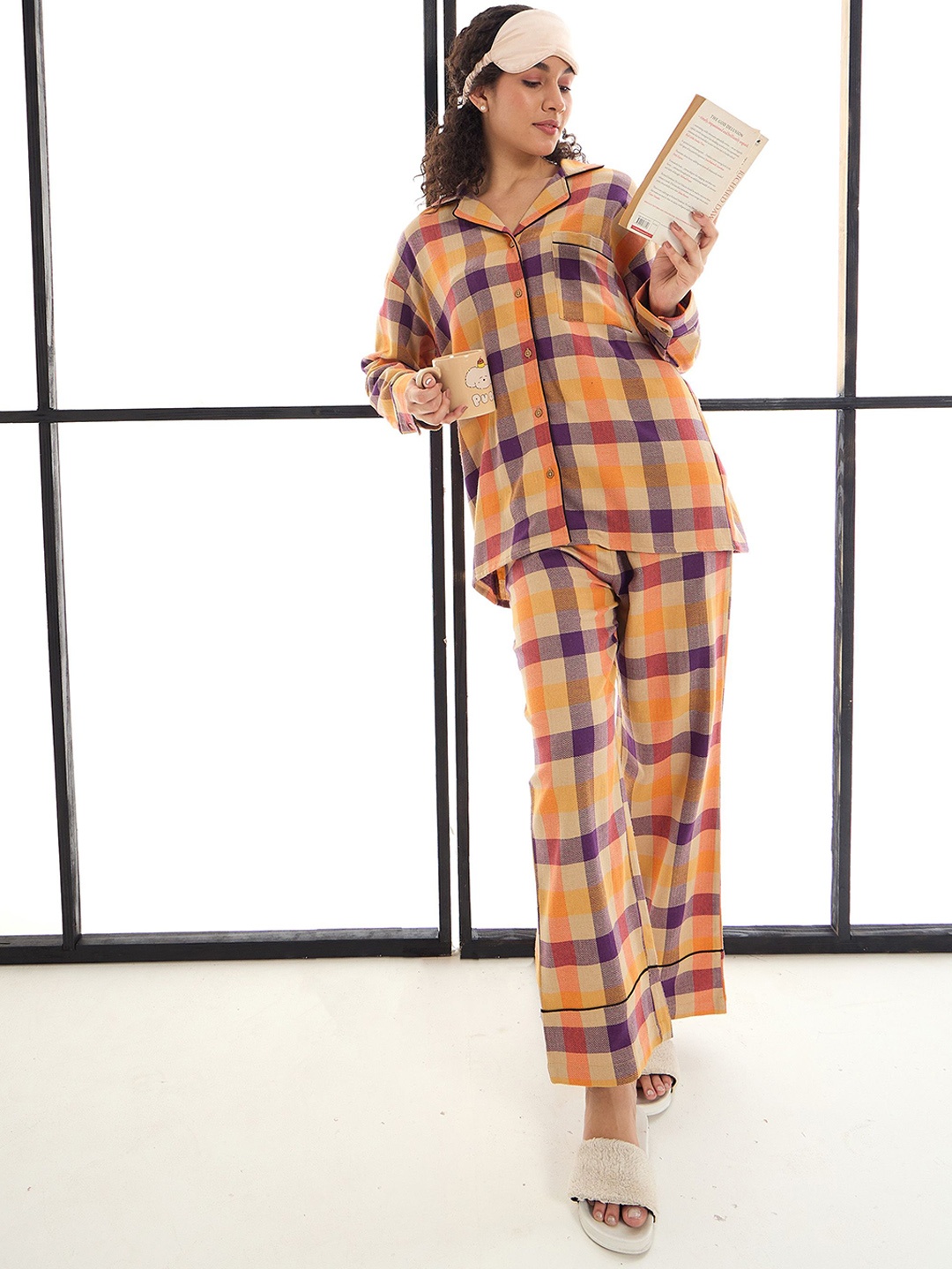 

SASSAFRAS alt-laze Women Pure Cotton Checked Night suit, Beige