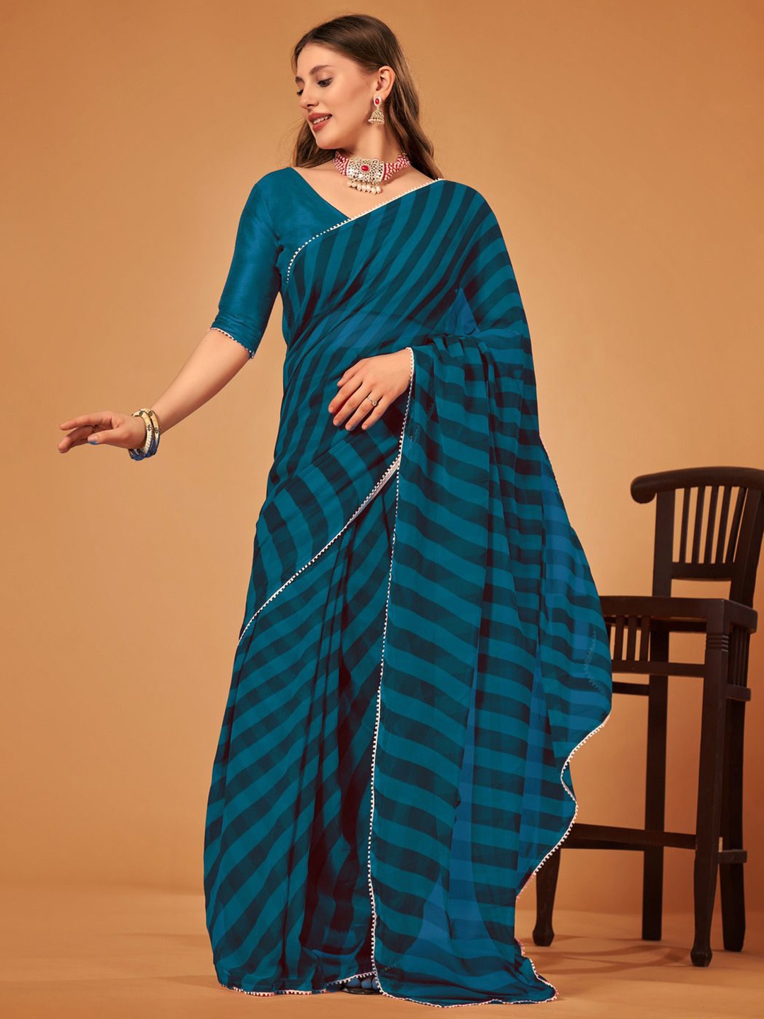 

SM TRENDZ Striped Printed Pure Georgette Ready to Wear Saree, Teal