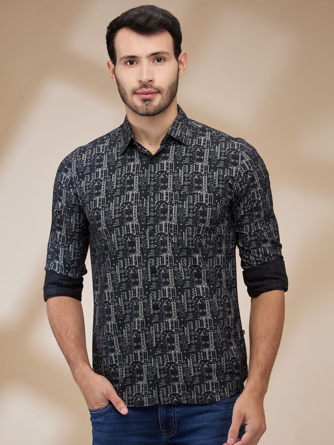 

Parx Men Spread Collar Abstract Printed Cotton Slim Fit Casual Shirt, Black