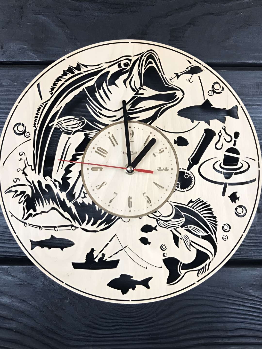 

QEZNEF Beige & Black Contemporary Analogue Vintage Wall Clock