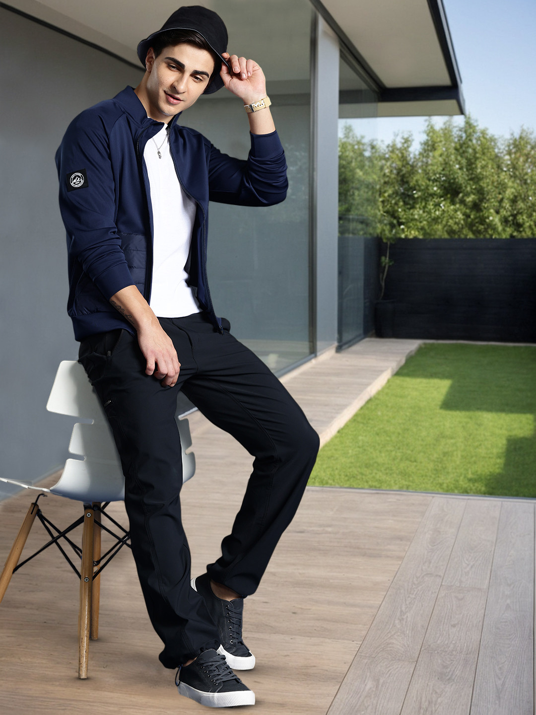 

Mast & Harbour Solid Bomber Jacket, Navy blue