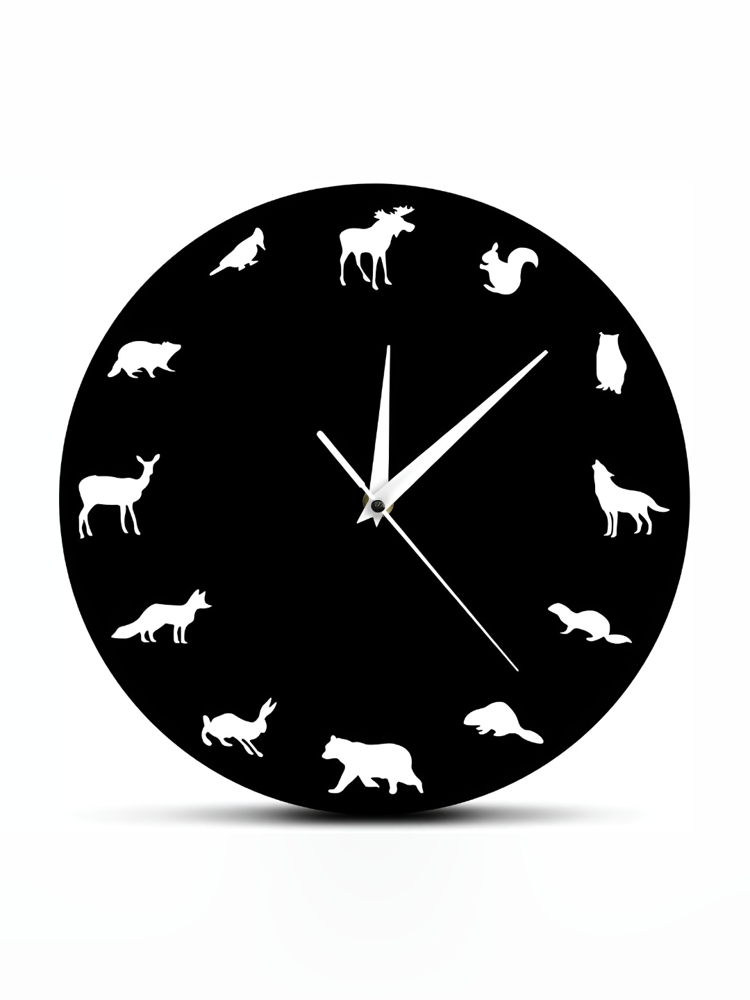

QEZNEF Black and White Printed Round Shaped Wooden Analogue Contemporary Wall Clock