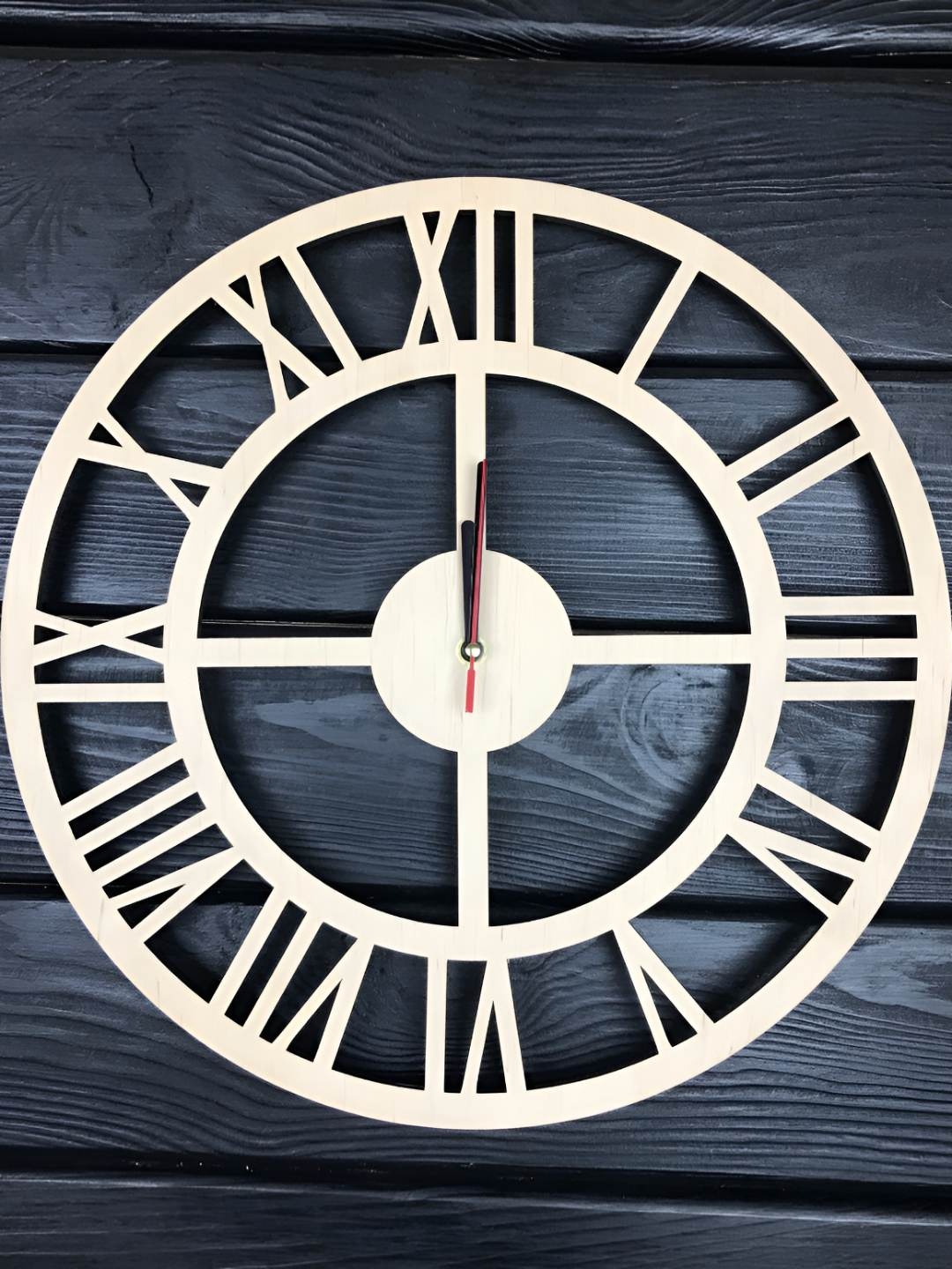 

QEZNEF Beige Round Shaped Contemporary Analogue Wooden Wall Clock