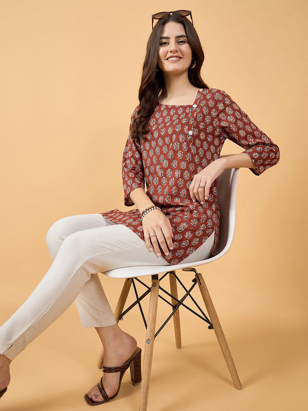 

NEESH Women Floral Printed Square Neck Cotton Top, Maroon