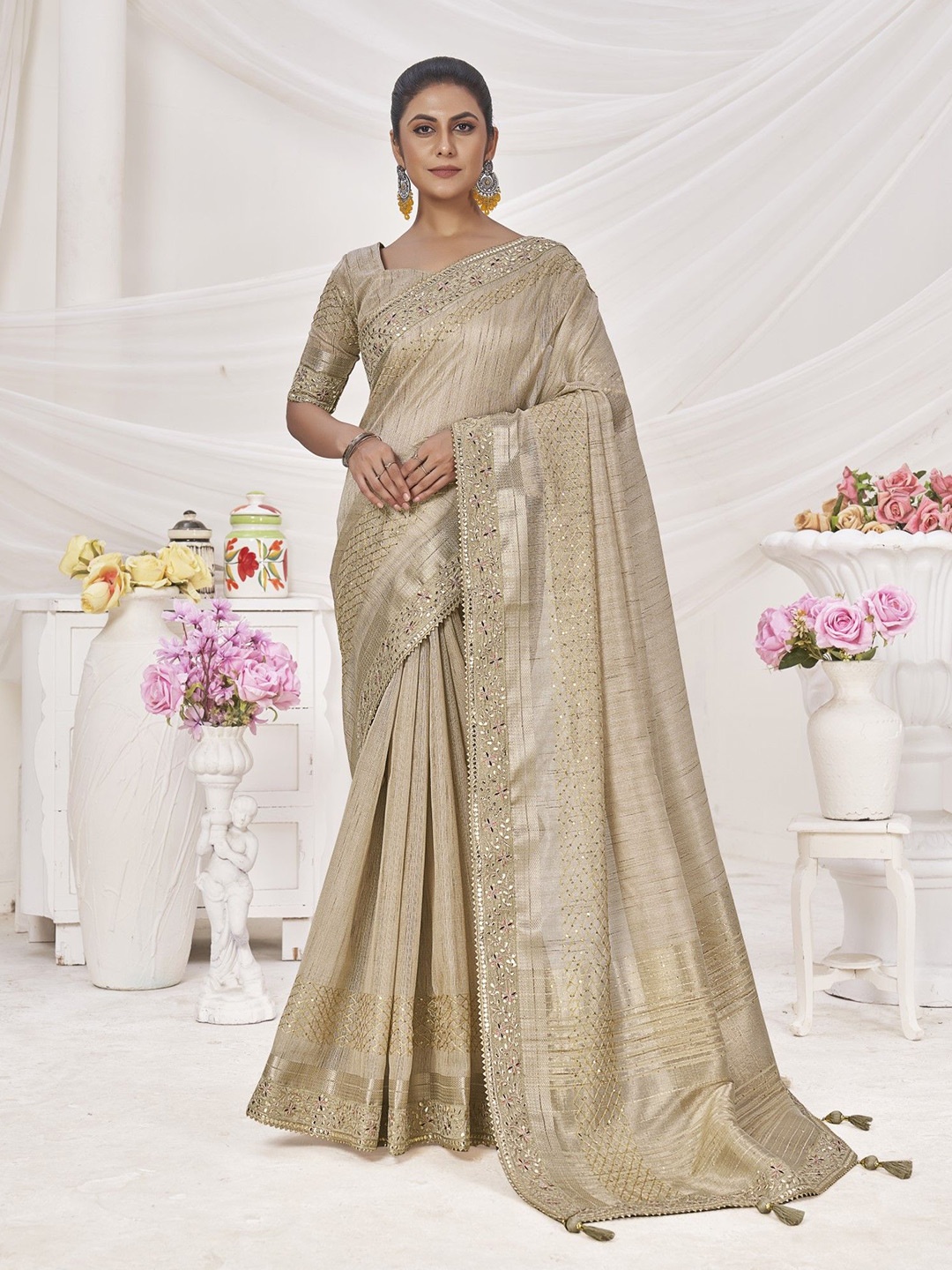 

Panzora Women Solid Embellished Embroidered Party Saree, Beige