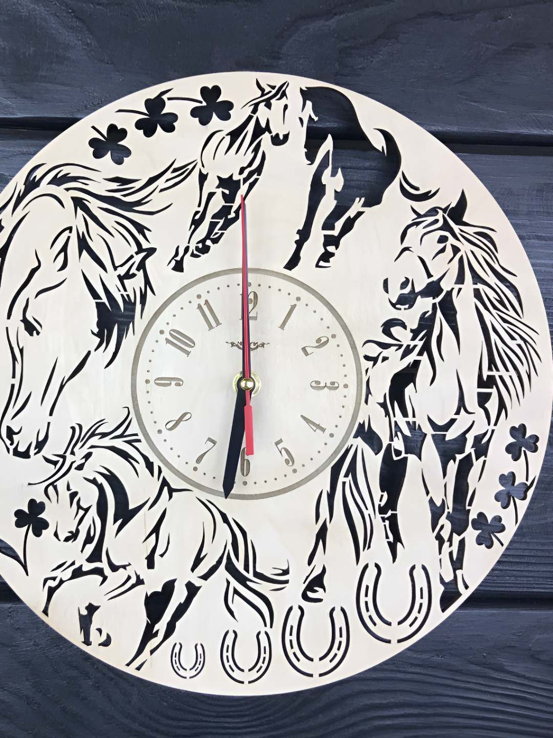 

QEZNEF Beige & Blue Printed Round Shaped Contemporary Analogue Wooden Wall Clock