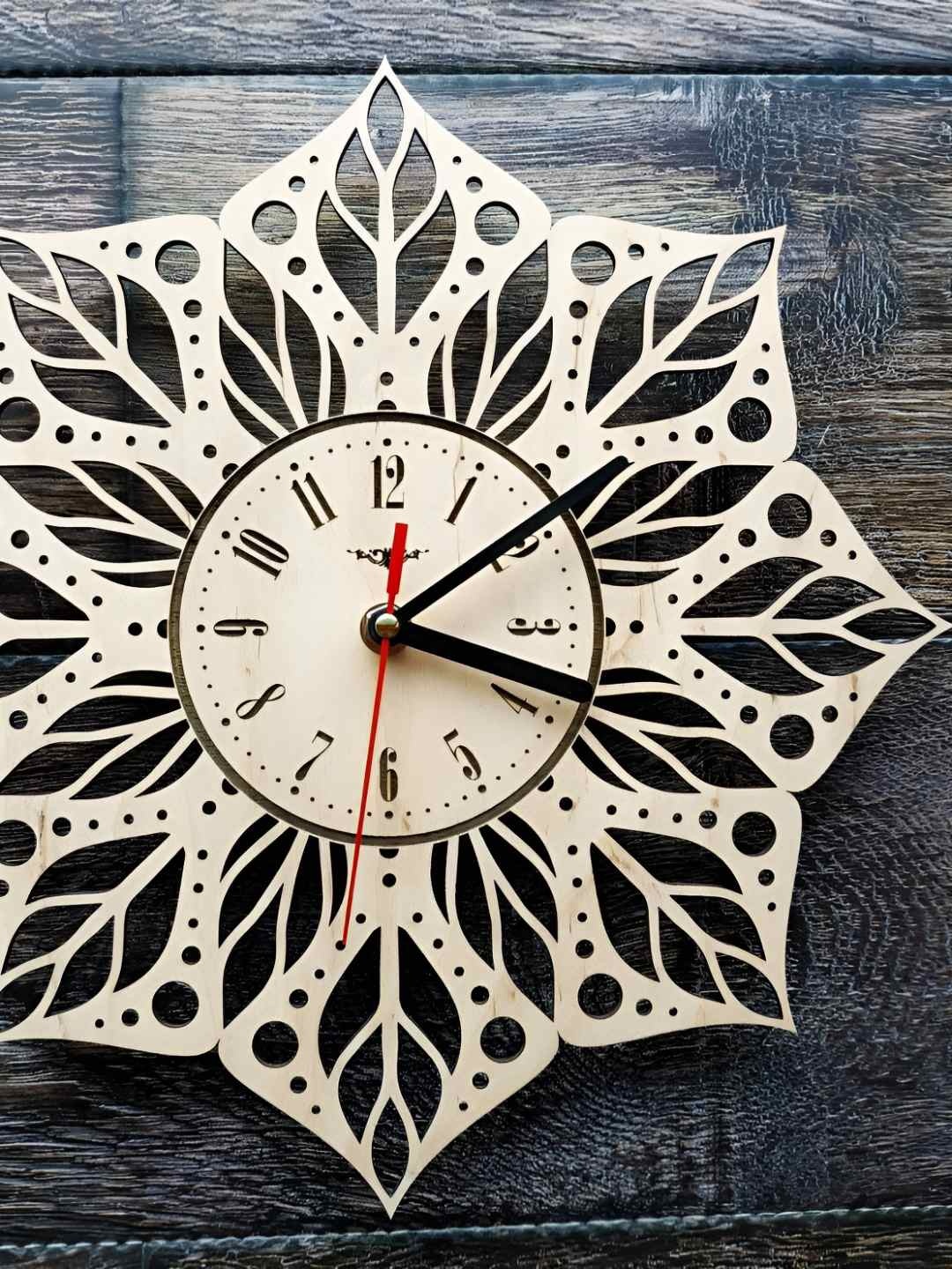

QEZNEF Beige & Black Textured Round Analogue Wooden Wall Clock Without Glass
