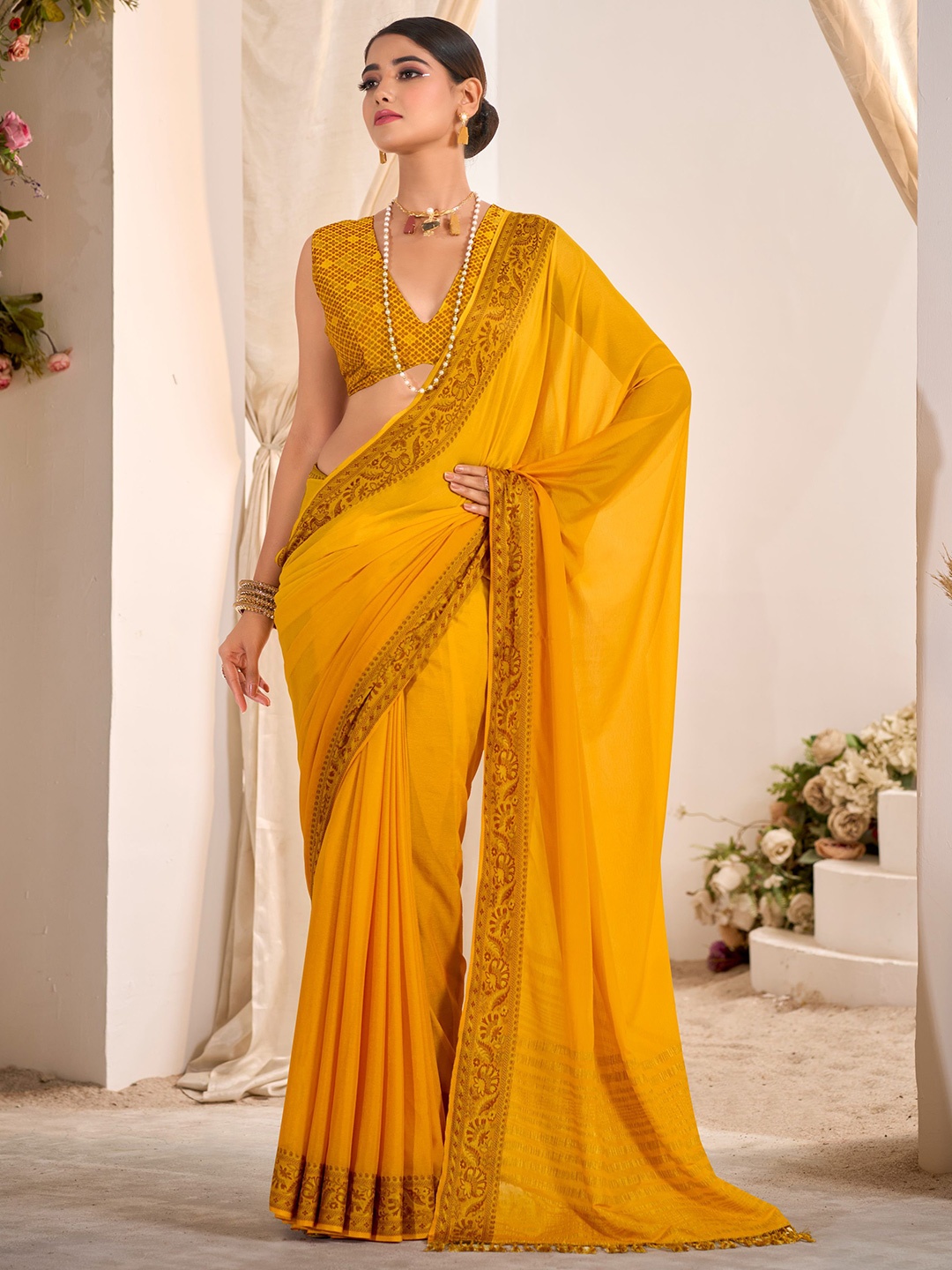 

KAYOMMI Solid Pure Crepe Ready to Wear Saree, Yellow