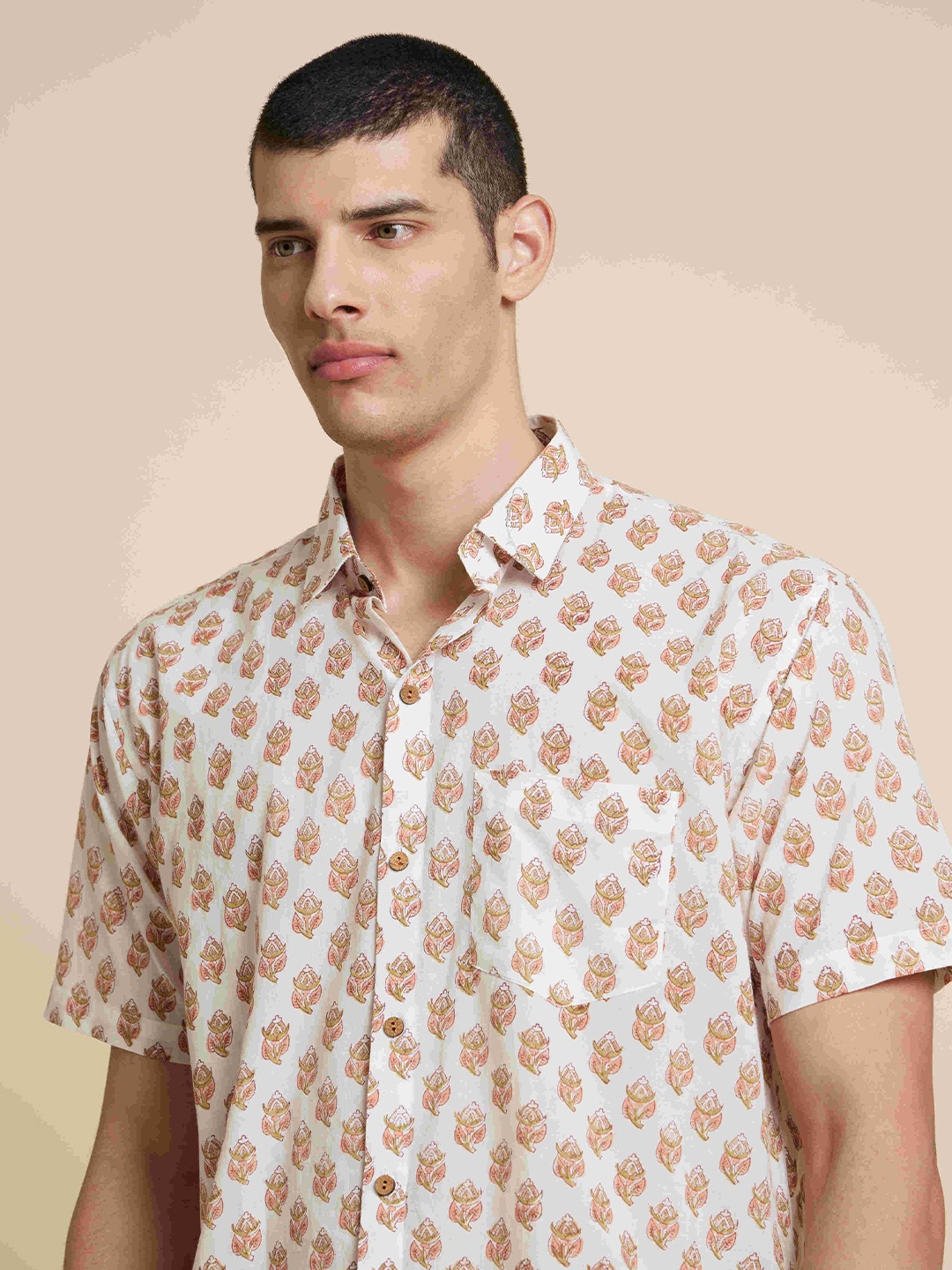 

Patrah Men Spread Collar Floral Printed Cotton Relaxed Fit Casual Shirt, White