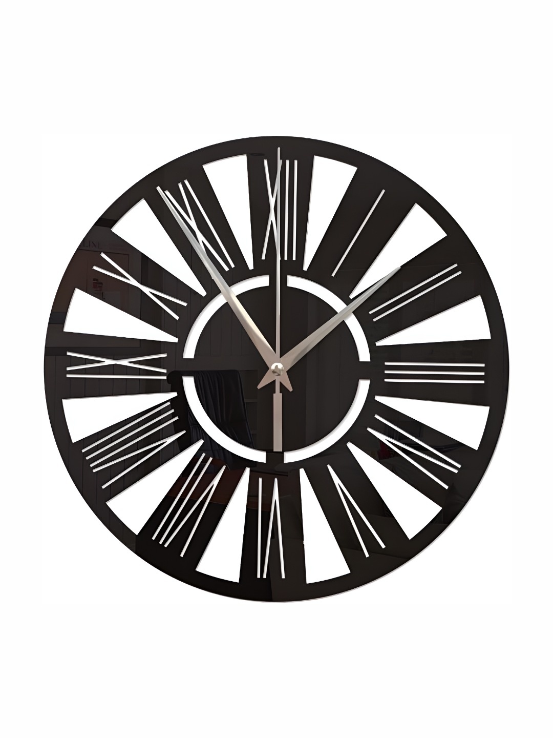 

QEZNEF Black & White Contemporary Round Shaped Wooden Wall Clock