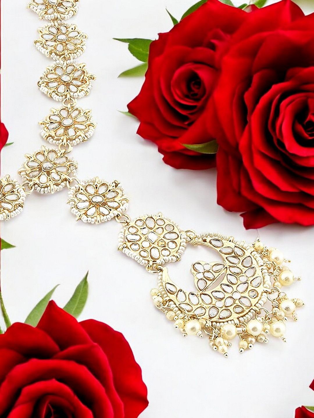 

OOMPH Kundan Studded Pearls Beaded Sheeshphool Head Jewellery, Gold