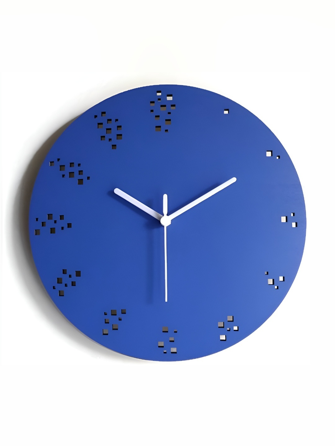 

QEZNEF Blue Analogue Traditional Wall Clock