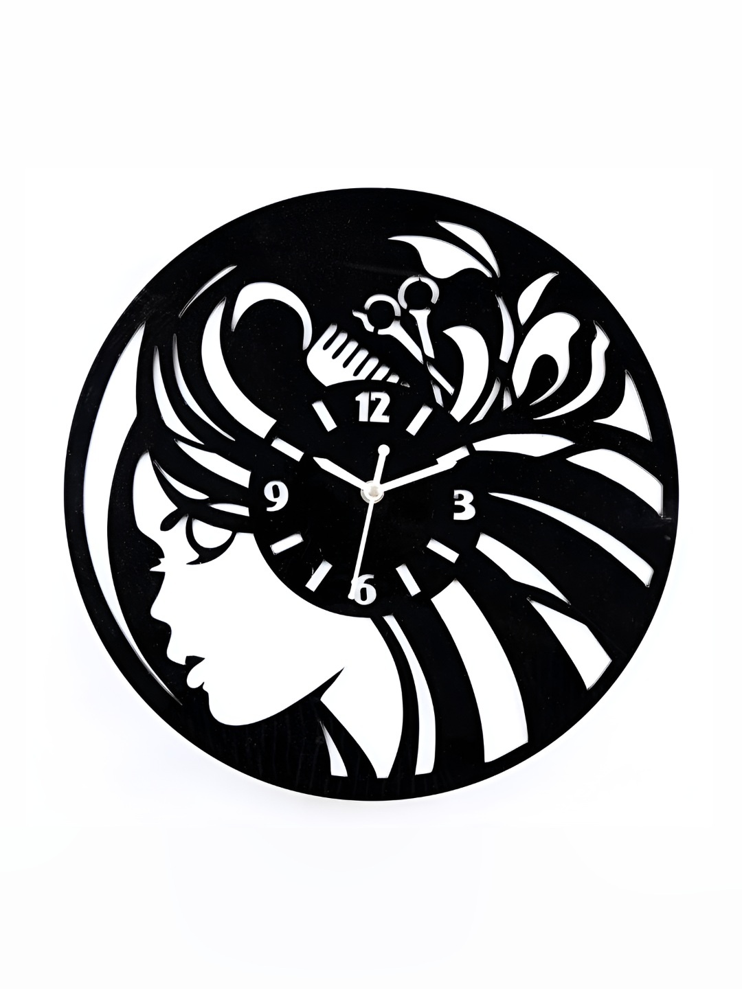 

QEZNEF White & Black Textured Round Shaped Wooden Contemporary Wall Clock