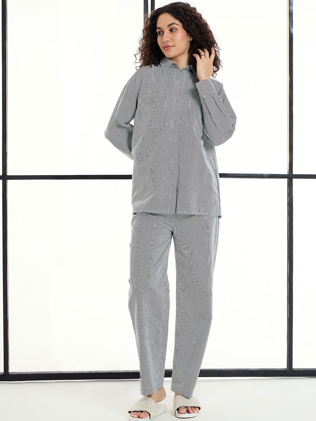

SASSAFRAS alt-laze Women Striped Night suit, Black