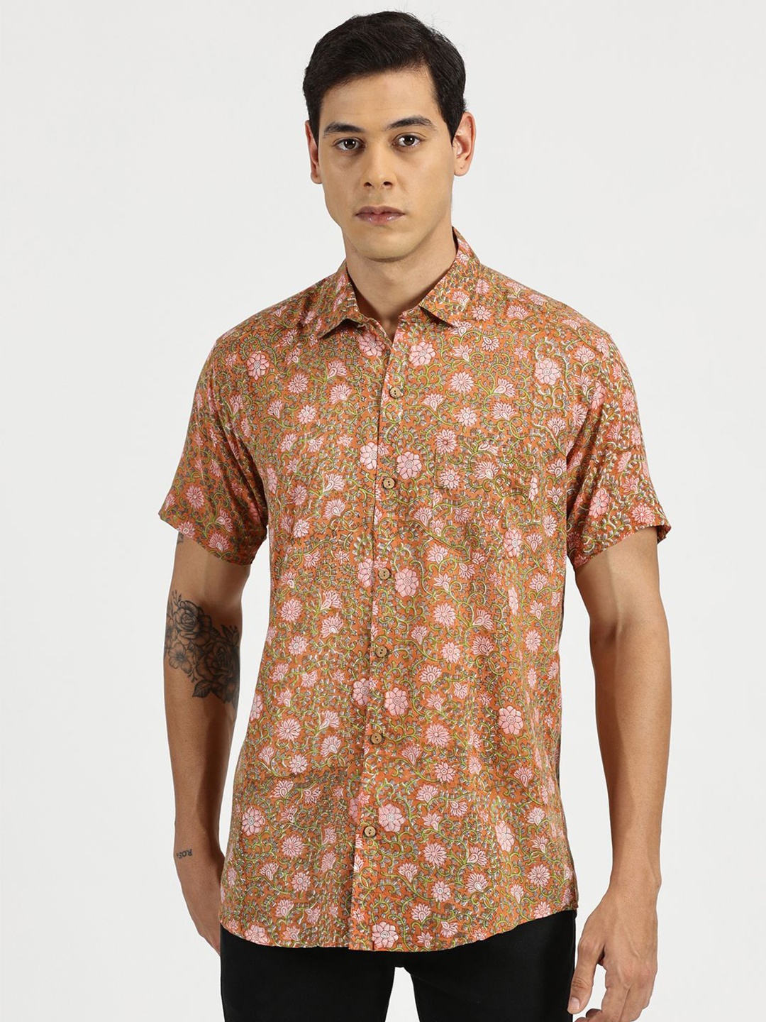 

Patrah Men Spread Collar Floral Printed Cotton Relaxed Fit Casual Shirt, Orange