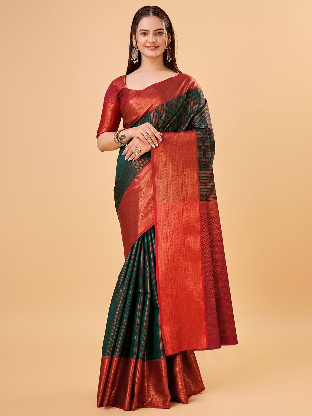 

Kriyansh Woven Design Zari Banarasi Saree, Green