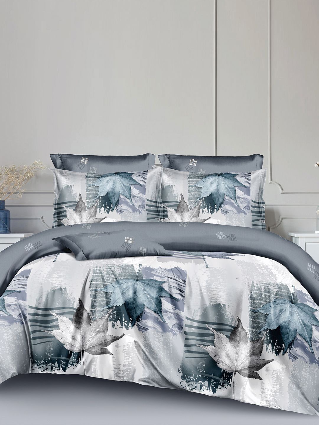 

Story@home White & Blue Floral 240 TC Satin Finish King Bedsheet Set