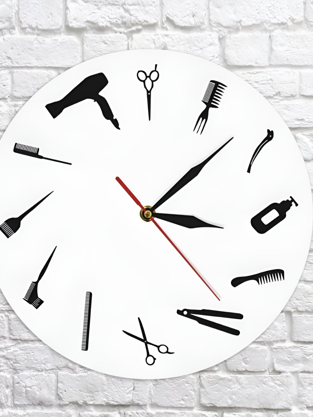 

QEZNEF White and Black Printed Round Shaped Wooden Analogue Contemporary Wall Clock