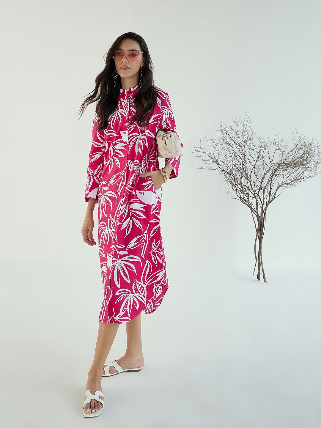

Pink Paprika by SASSAFRAS Women Conversational Printed A-Line Midi Dress, Fuchsia