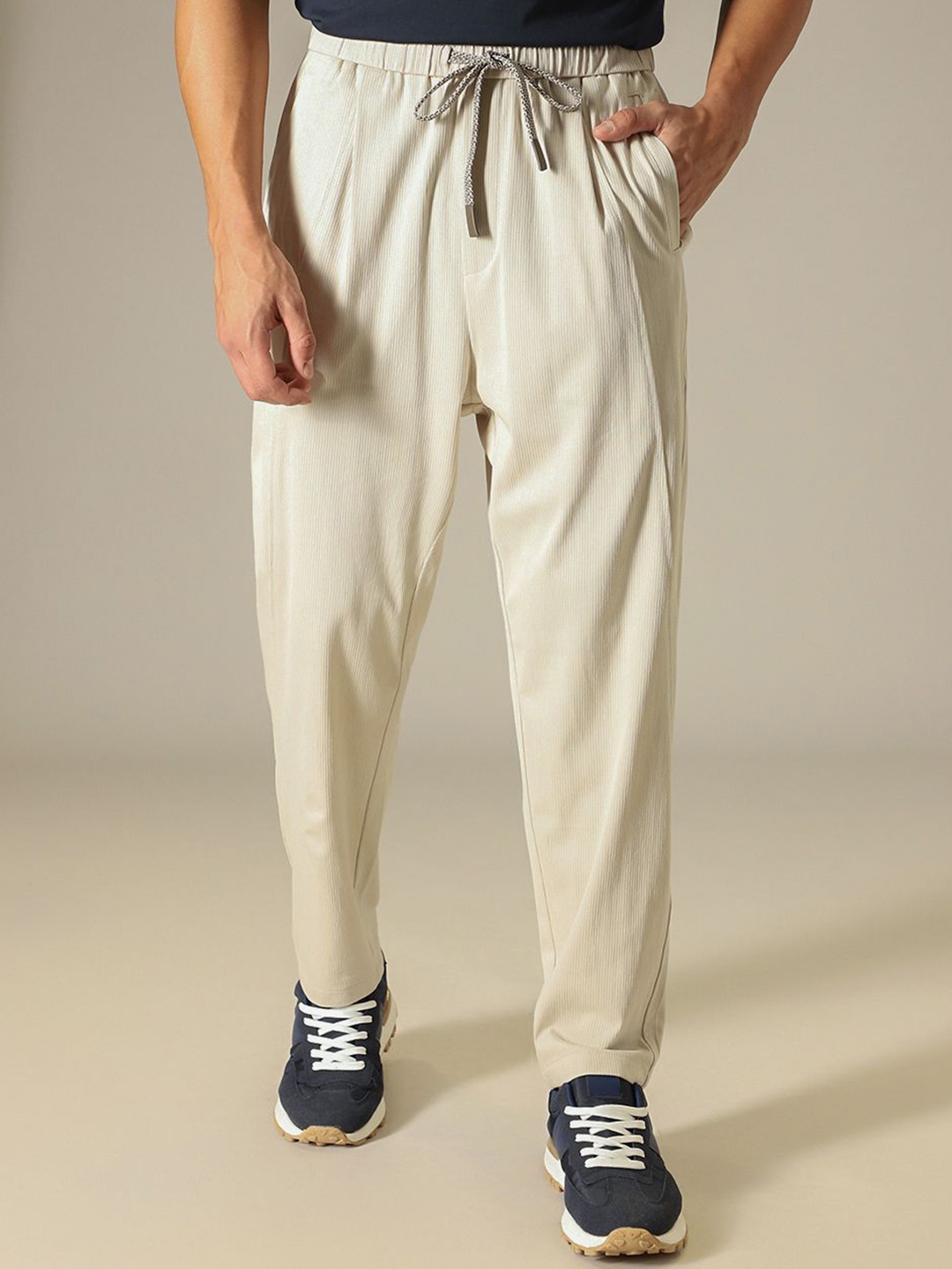 

Banana Club Solid Cotton Men Relaxed Fit Trousers, Cream