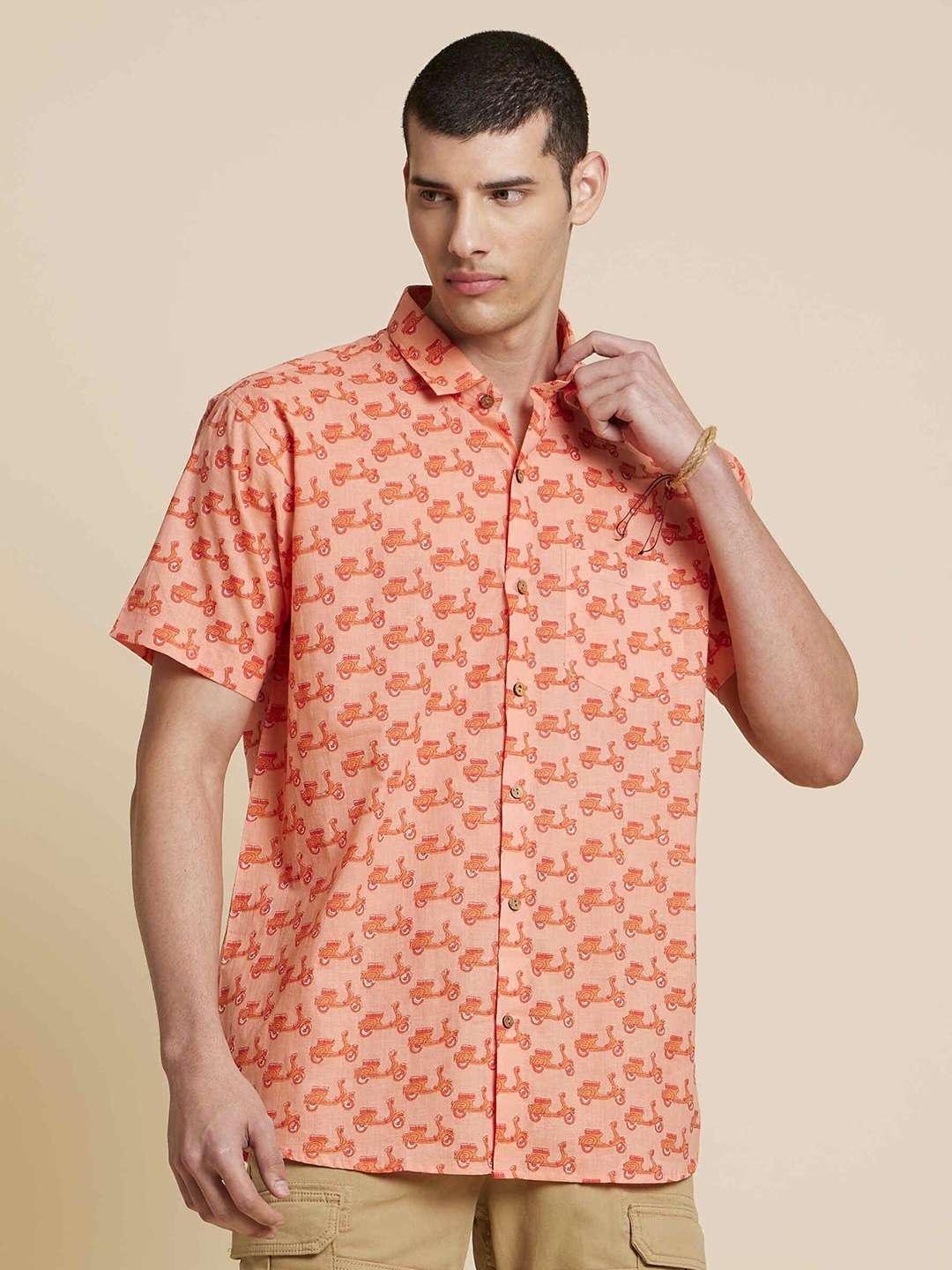 

Patrah Men Spread Collar Conversational Printed Cotton Relaxed Fit Casual Shirt, Peach