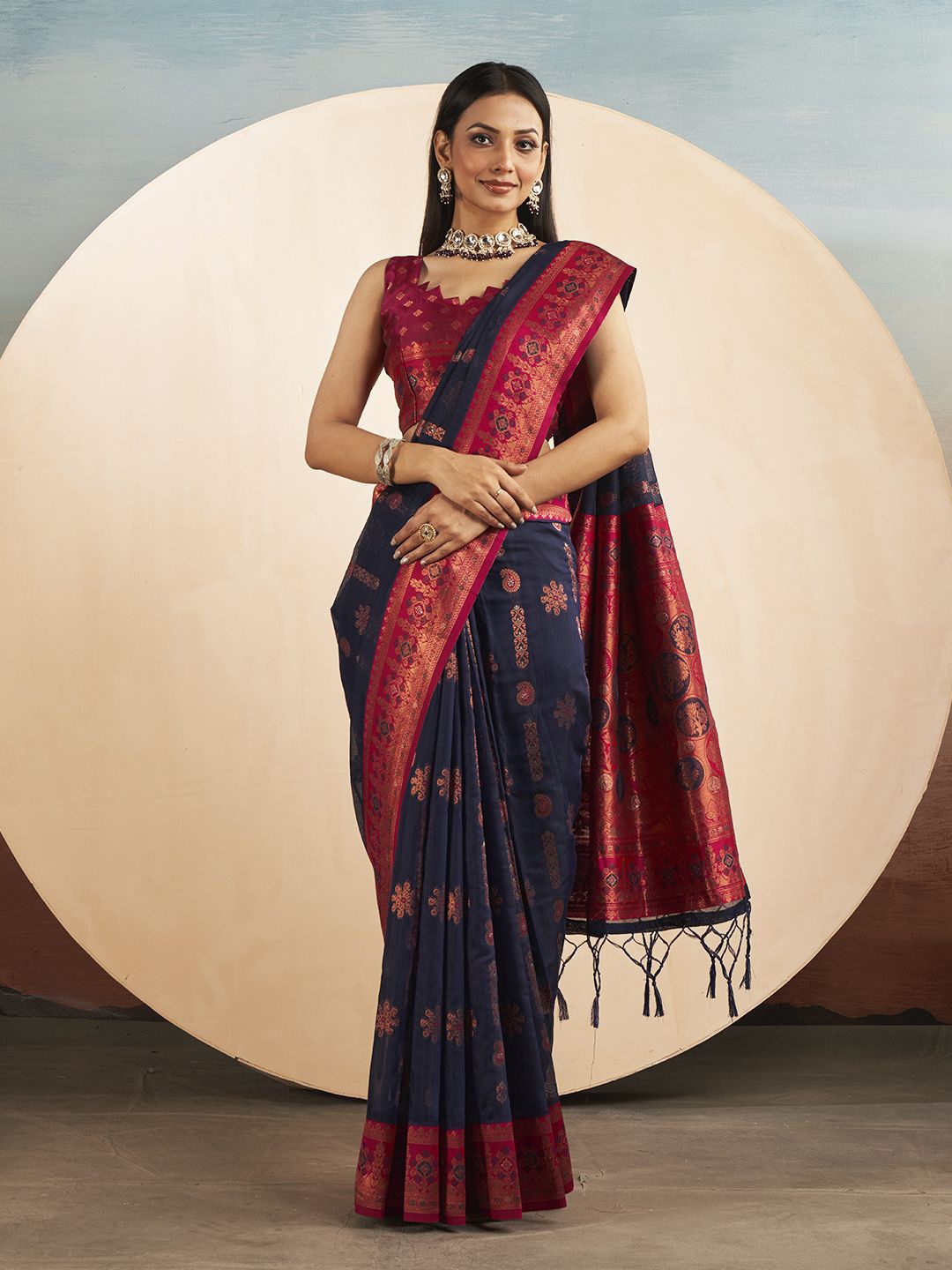 

SARHA Floral Zari Pure Cotton Saree, Blue