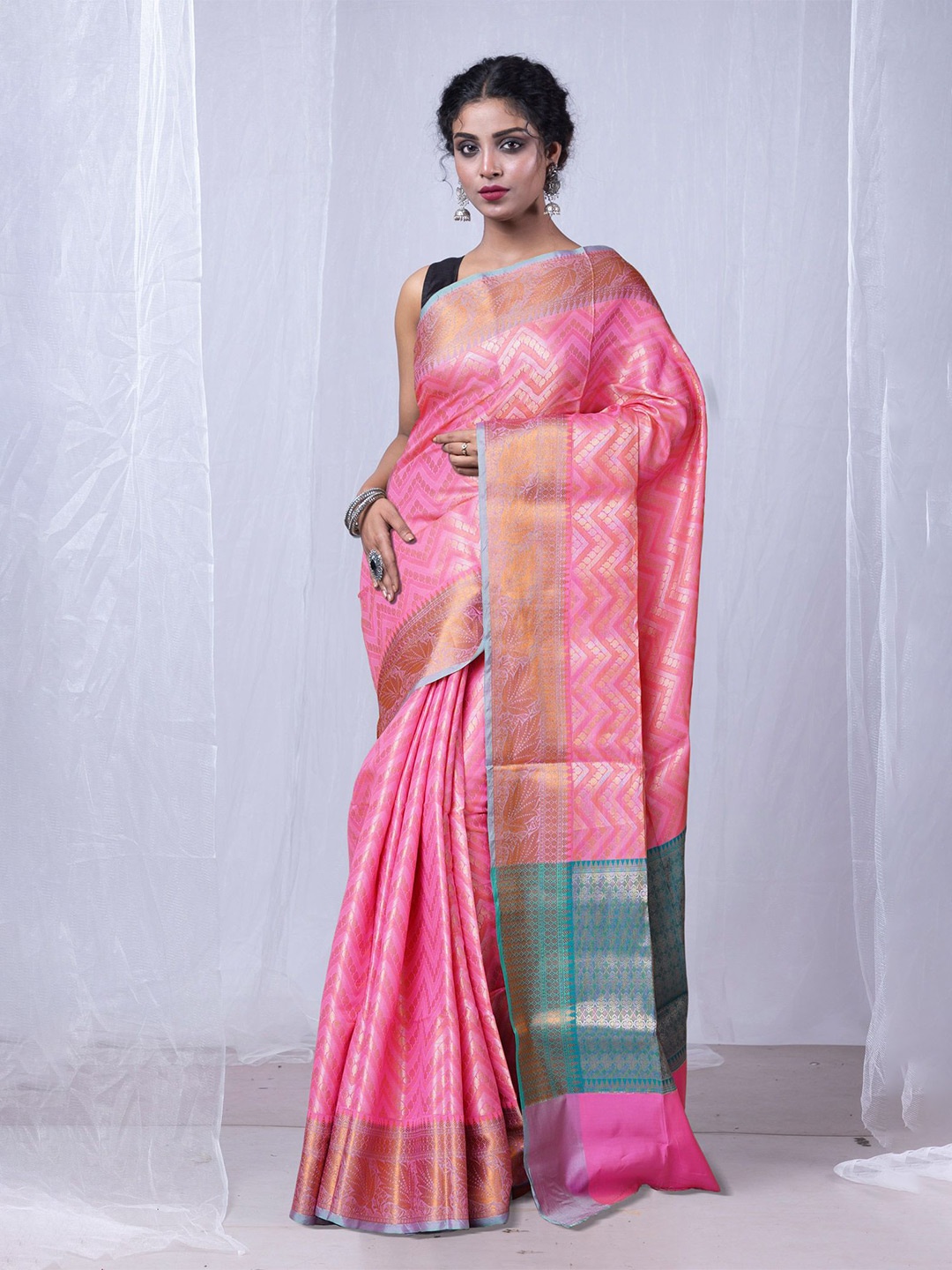 

Unnati Silks Woven Design Zari Tissue Handloom Banarasi Saree, Pink